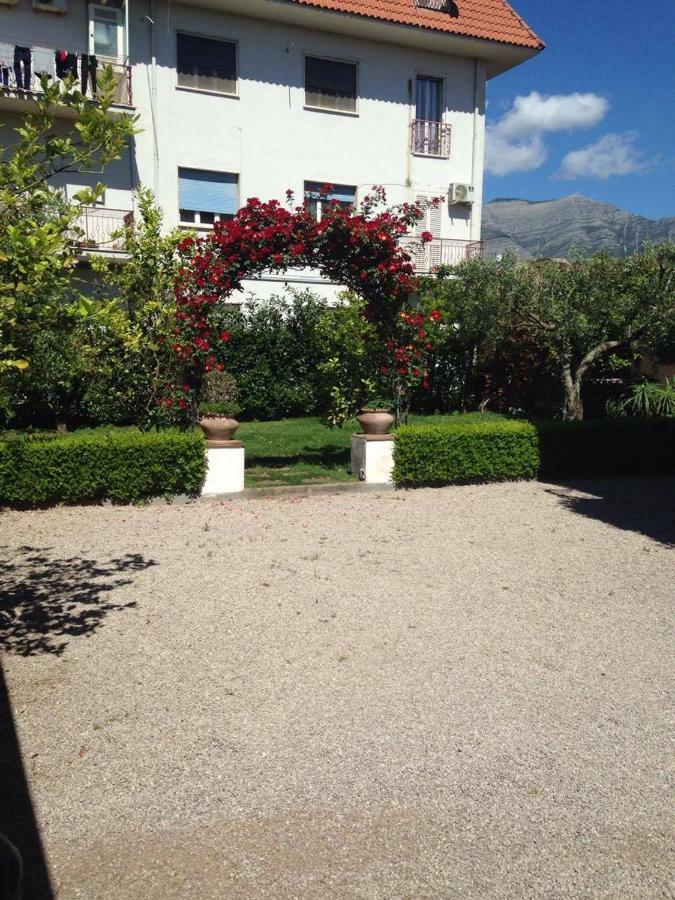 Villa Scimmia Скаури Экстерьер фото